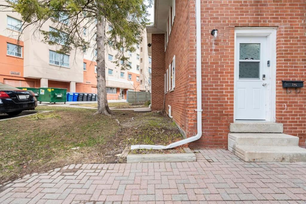 Harmony Home Near University Of واترلو المظهر الخارجي الصورة
